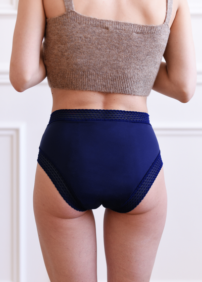 jolie culotte menstruelle bleu marine